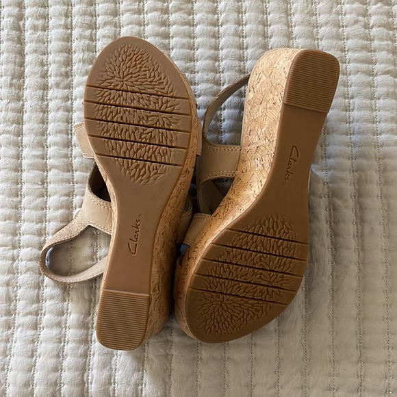 Clarks - Picture 4 of 4